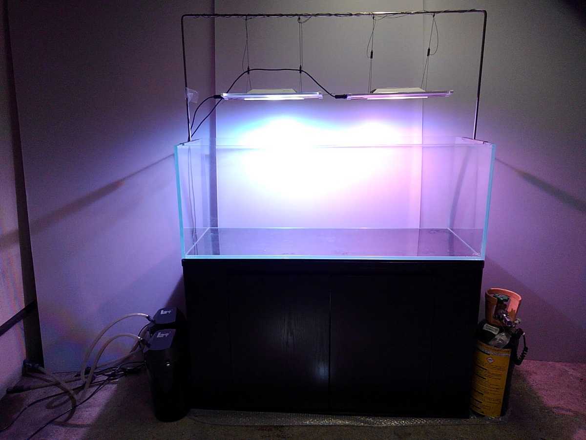 超豪華フルセット30万円以上しましたada1 水槽 水槽台 高級ledカラー照明2個フルキット エーハイム外部式フィルター２個セット の落札情報詳細 ヤフオク落札価格情報 オークフリー スマートフォン版
