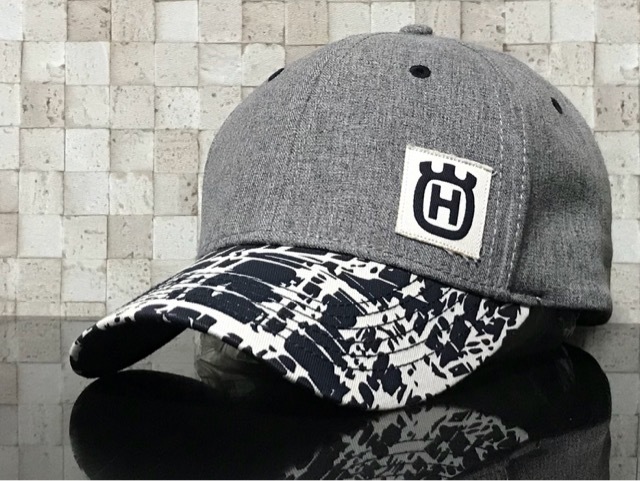 新品】【未使用品】800Y☆Husqvarna ハスクバーナ キャップ 帽子 CAP