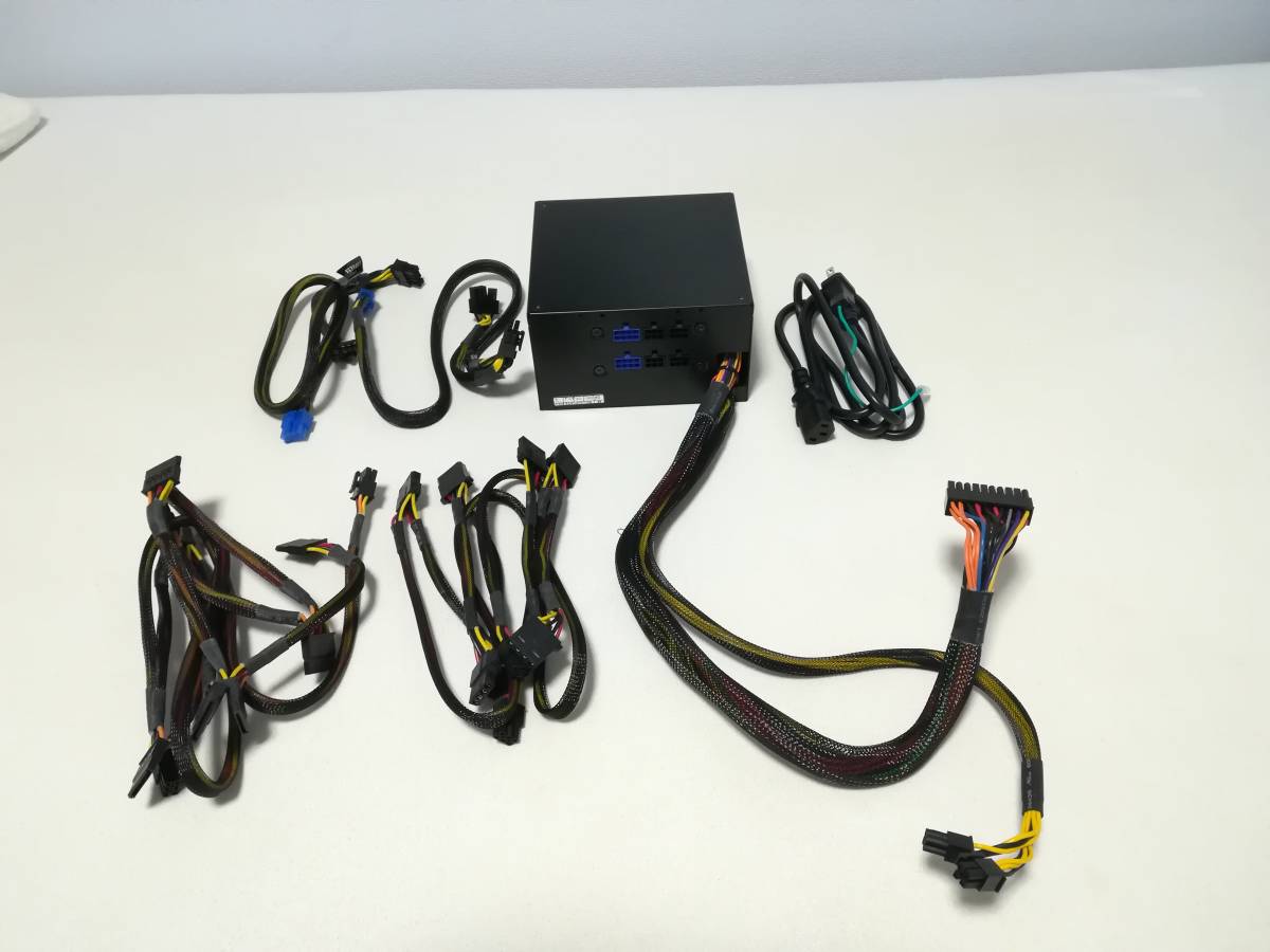 超省エネ電源 80plus認証 Titanium 玄人志向 Krpw Ti700w 94 の落札情報詳細 ヤフオク落札価格情報 オークフリー スマートフォン版