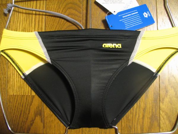 arena 競泳水着 競パン 黒 叩い