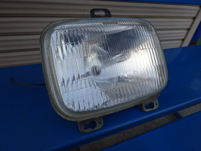 Ysc旧車 マツダ ファミリア 異形ヘッドライト M10a 当時物 ロータリー ニューファミリア プレスト 10 昭和 当時 の落札情報詳細 ヤフオク落札価格情報 オークフリー スマートフォン版