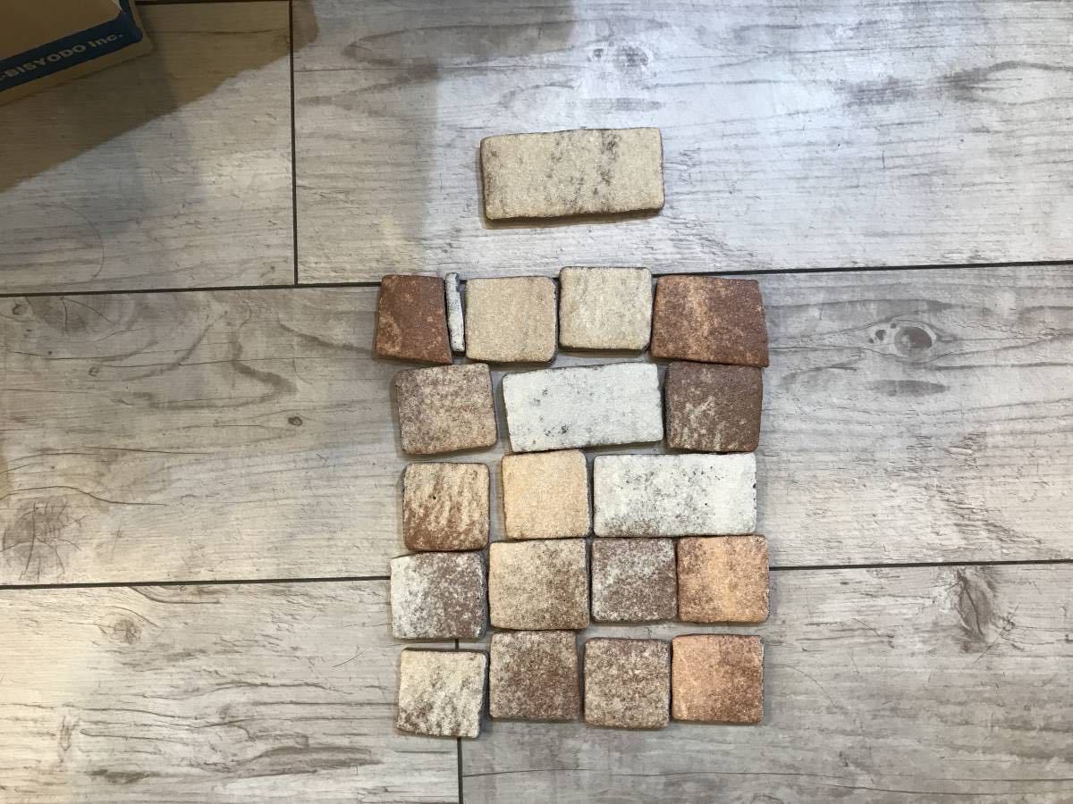 バーゲンで Mb 2ミドルブラウン 軽量レンガかるかるブリック Sサイズ ミニサイズ 屋内用両面テープ付 Dprd Jatimprov Go Id