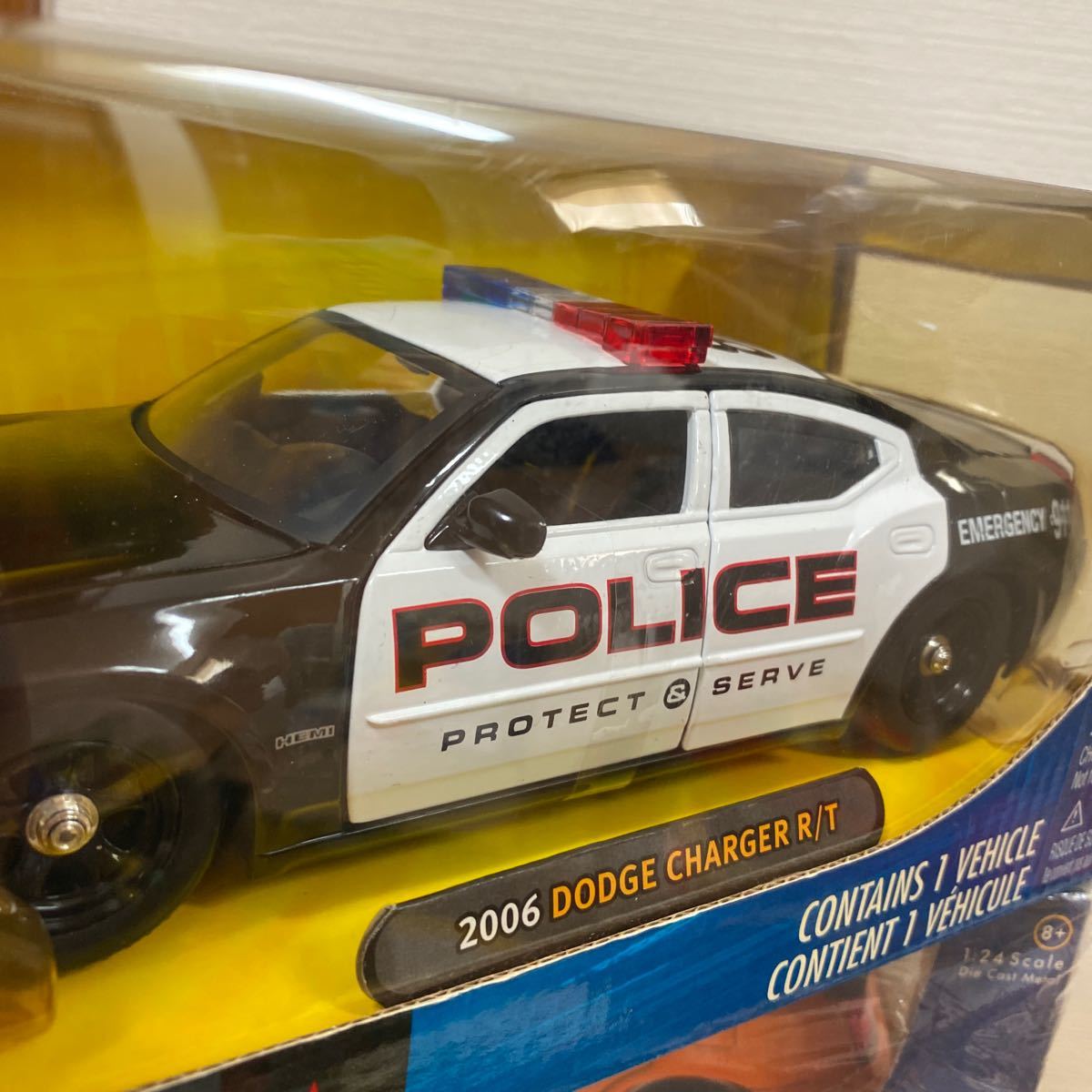 JADA 2006 DODGE CHARGER SRT8 パトカー塗装ヒビ割れあり ダッジ