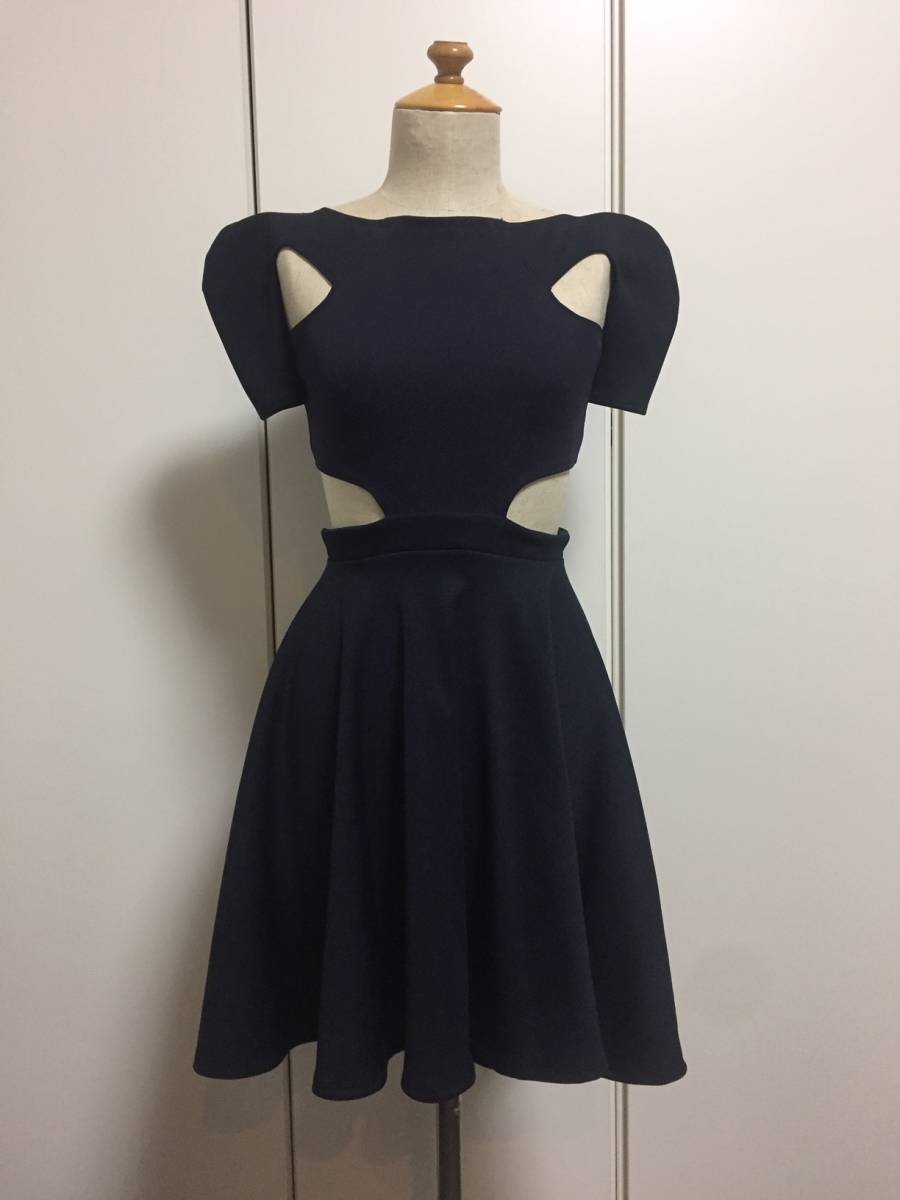 ファッションチャリティ スタイリスト岸本良子 Tomokoizumi レディースミニフレアワンピース 黒xパープルカットソー素材 の落札情報詳細 ヤフオク落札価格情報 オークフリー スマートフォン版