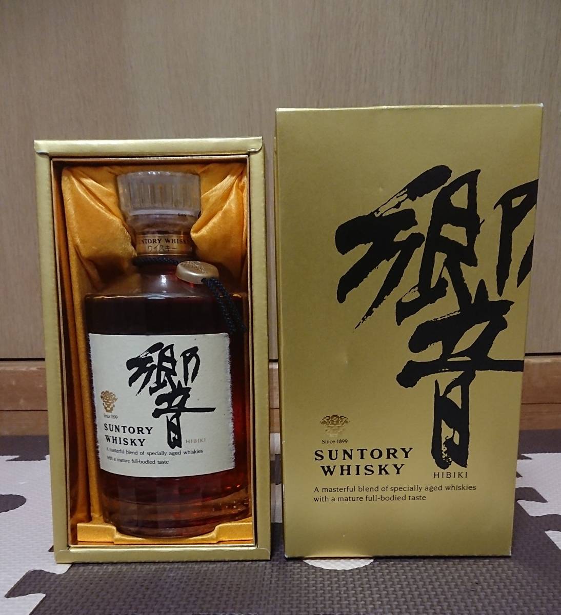 未開栓 サントリー 響 12年 700ml
