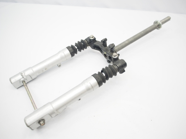 4VP BWS100 純正フロントフォーク ステムアンダーブラケット 4VP BWS100 純正フロントフォーク ステムアンダーブラケット