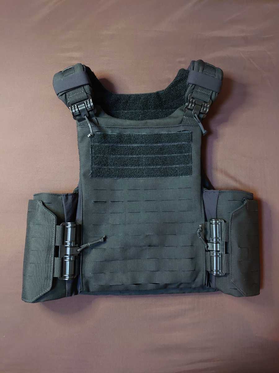 実物First spear Siege-R optimized M BK First Spear Siege-R Optimized Plate Carrier Body Armor Platform