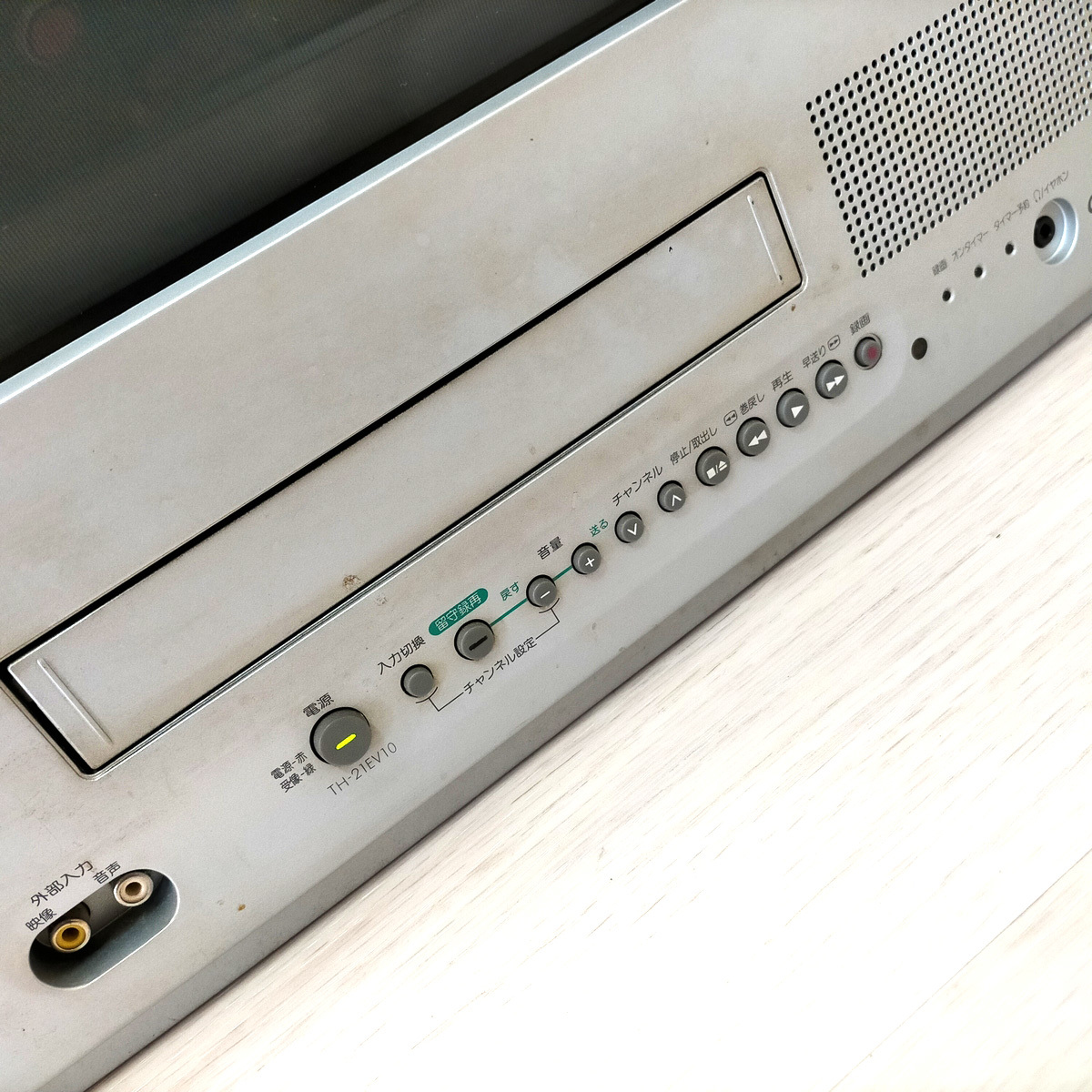 R03035 ブラウン管テレビ Panasonic パナソニック 21型 TH-21EV10 '99
