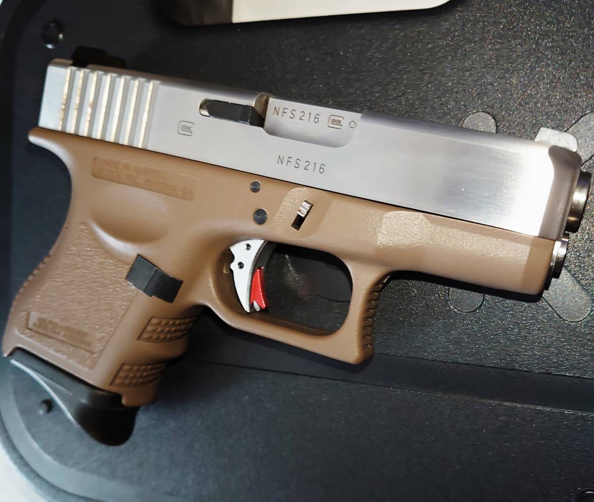 東京マルイGLOCK 26 ガスガン マガジン2個付き