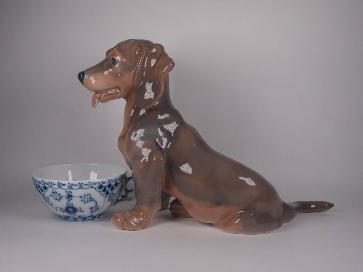 ロイヤル コペンハーゲン ダックスフンド 仔犬 フィギュリン 大きめ