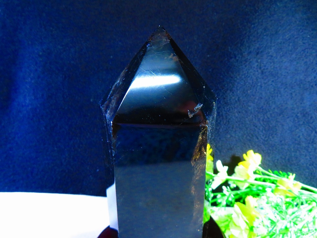 超巨大水晶六角柱35キロ巨大