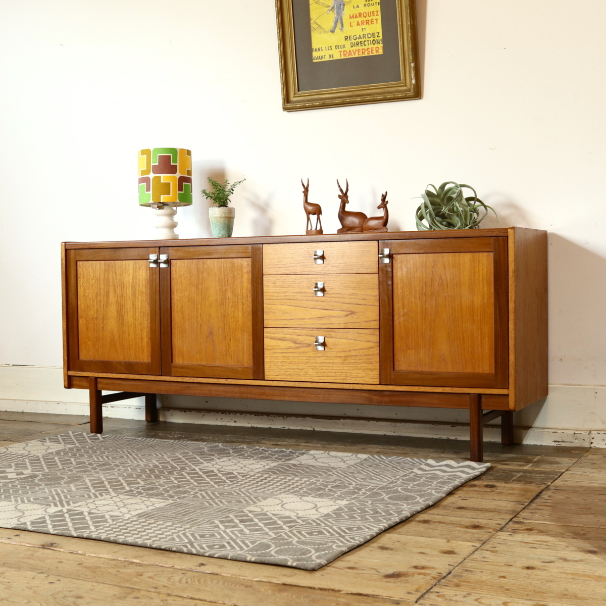 1960's イギリス】 ビンテージ サイドボード