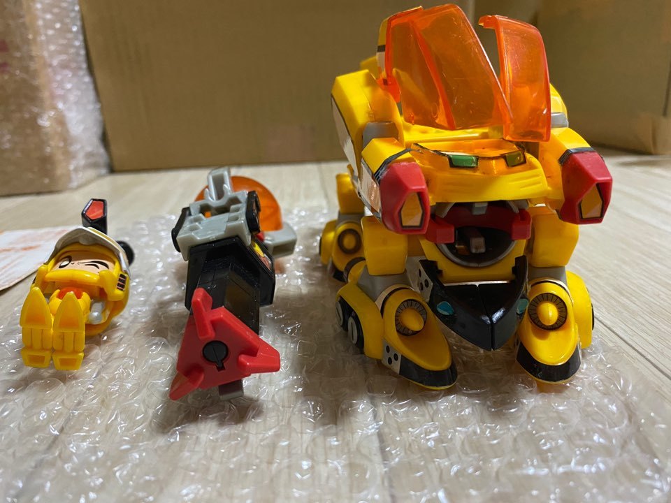 稀少品　ビーダマン 爆外伝 Vビーダアーマー カーゴイエーガー Bビーダマン爆外伝Vビーダアーマーカーゴイエーガー