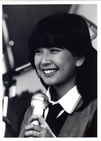 昭和アイドル・大場久美子・モノクロ生写真ハガキサイズ の落札情報