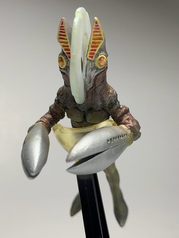 HGウルトラマン 宇宙忍者バルタン星人(ポーズ変更) リペイント 完成品