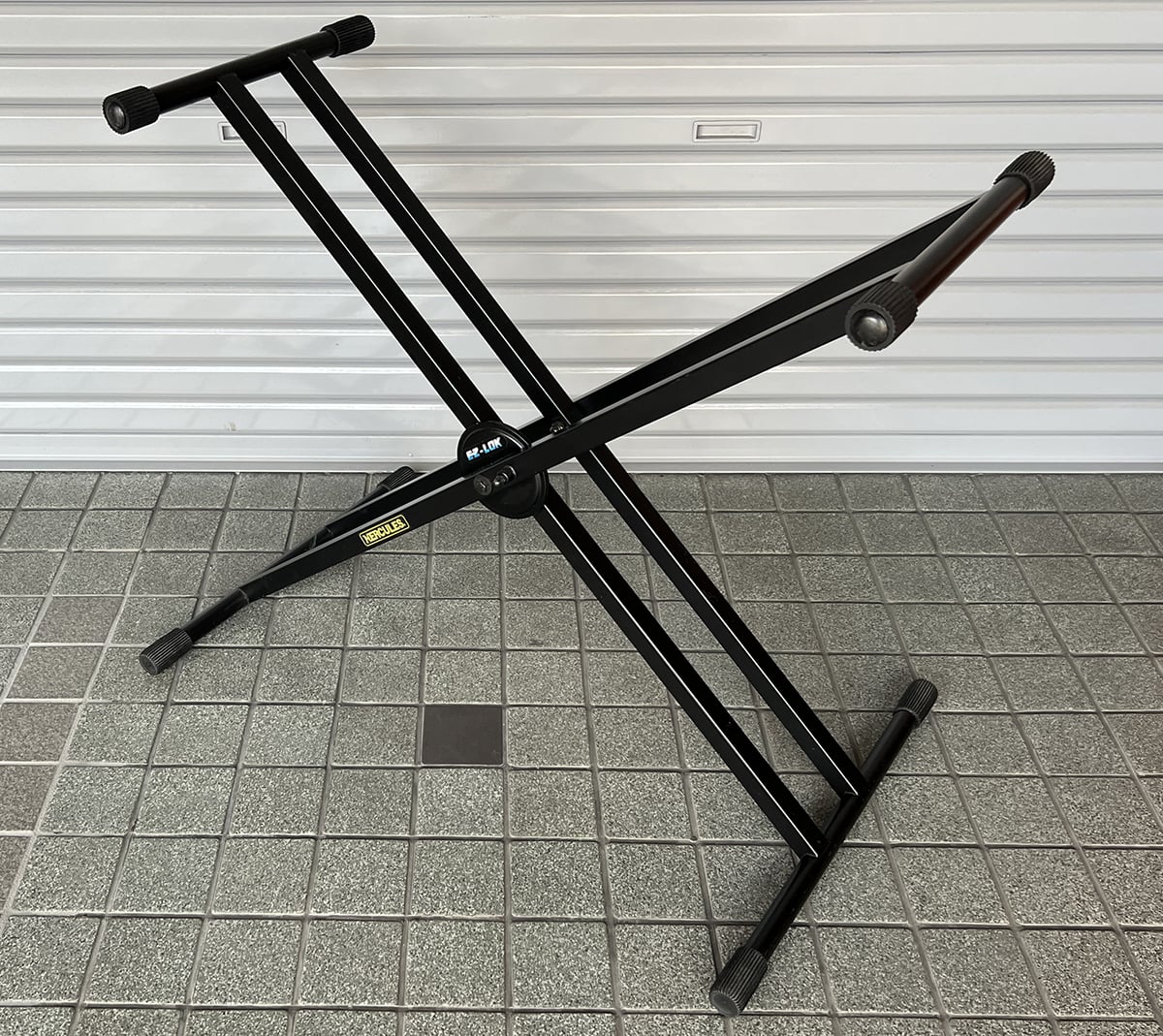 ★Ultimate APEX 48B KEYBOARD STAND キーボードスタンド 黒 中古品 ダブルキーボードスタンド ショート 三段