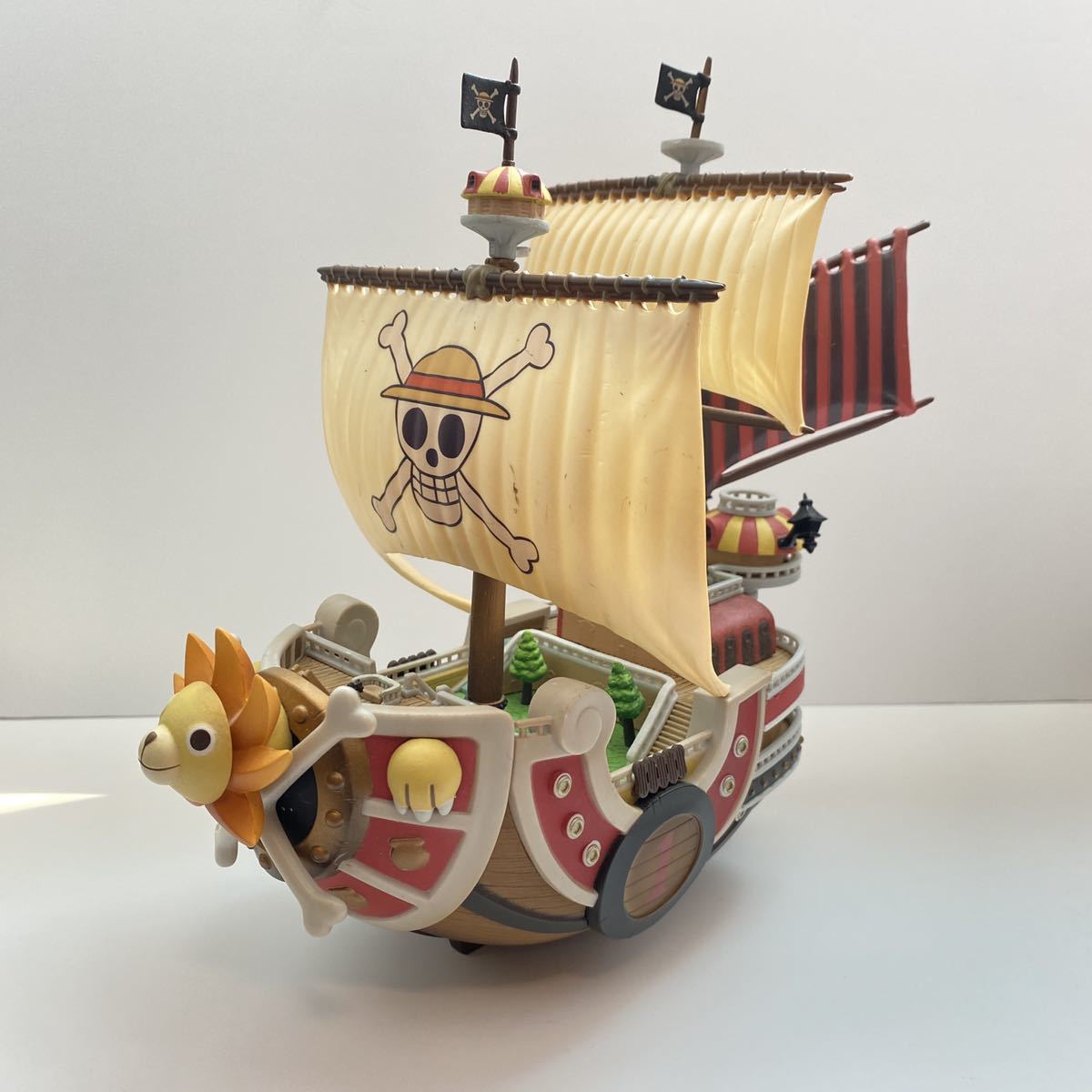 在庫処分 ワンピース プラモデル サウザンド サニー号 フィギュア未開封 プラモデル V Pravda Ru