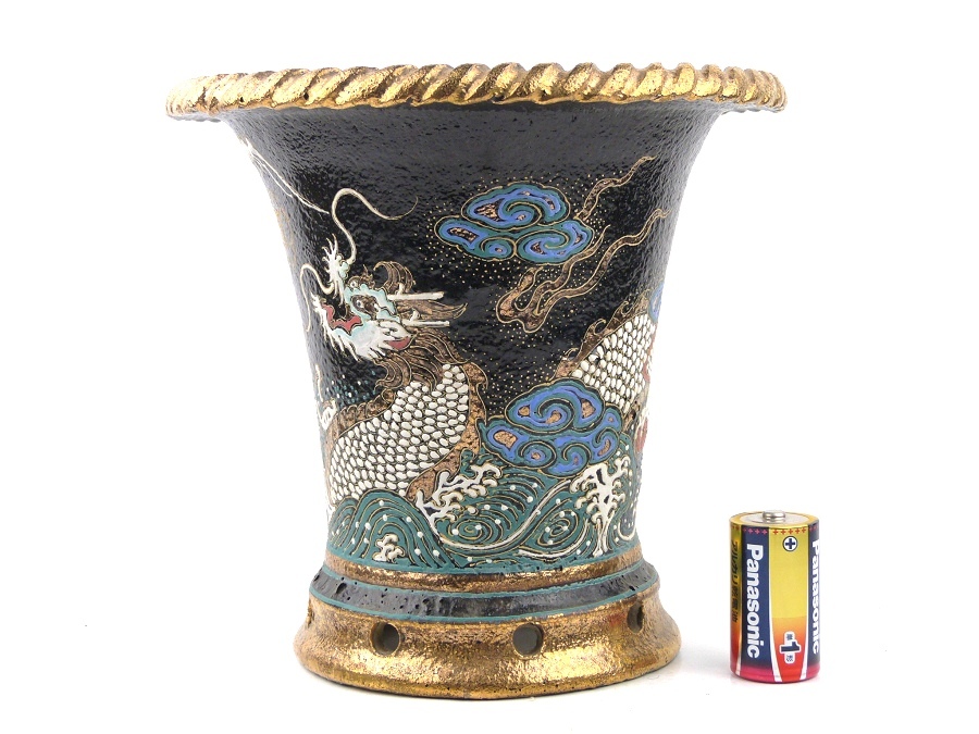 楽天市場】万年青：オモト（有田：宗石） 白色 大丸 陶器鉢