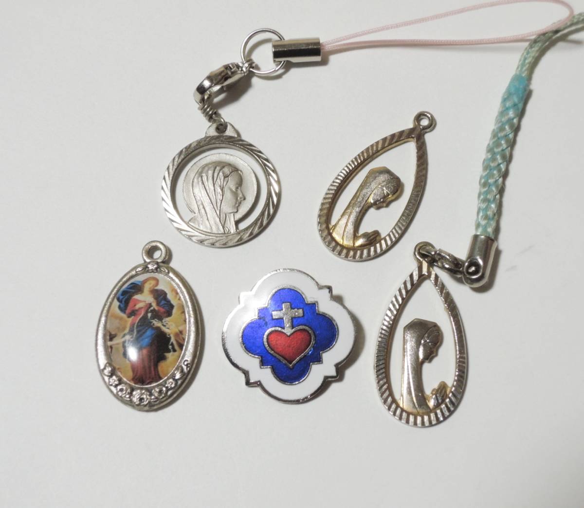 和歌山信愛 バッジ 校章 バッジ - 和歌山信愛高等学校 校章バッジ