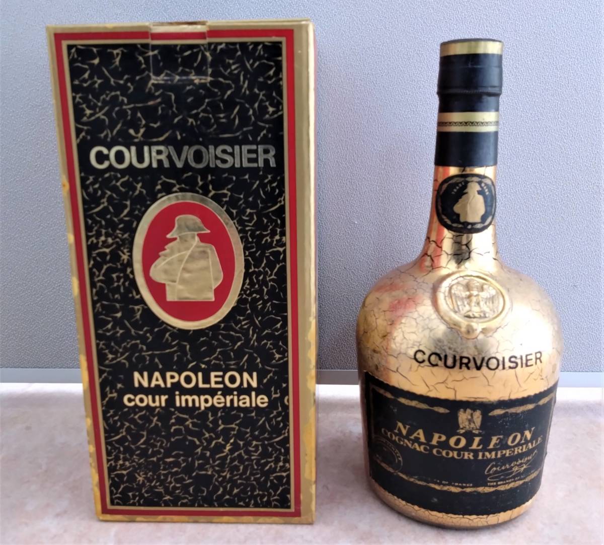 未開栓◆古酒 COURVOISIER クルボアジェ クールインペリアル コニャック 40度 700ml 箱付き　O59
