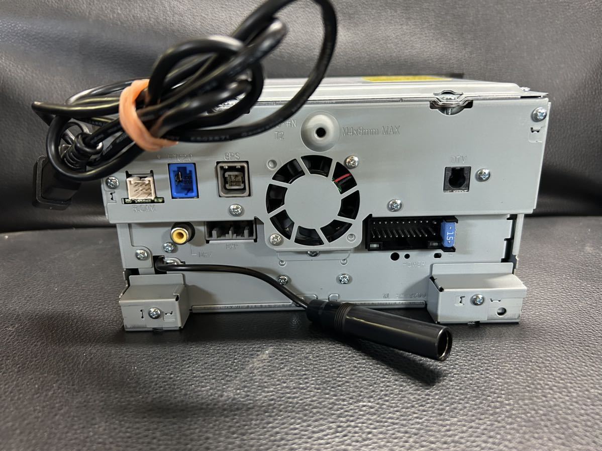 目立った傷や汚れなし】ケンウッド メモリーナビ MDV-L407W地図データ 