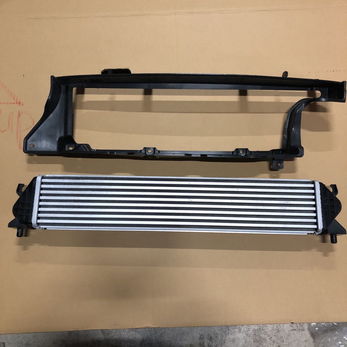 11228 スズキ 純正 クロスビー MN71S インタークーラー 13620-76R50-XDP