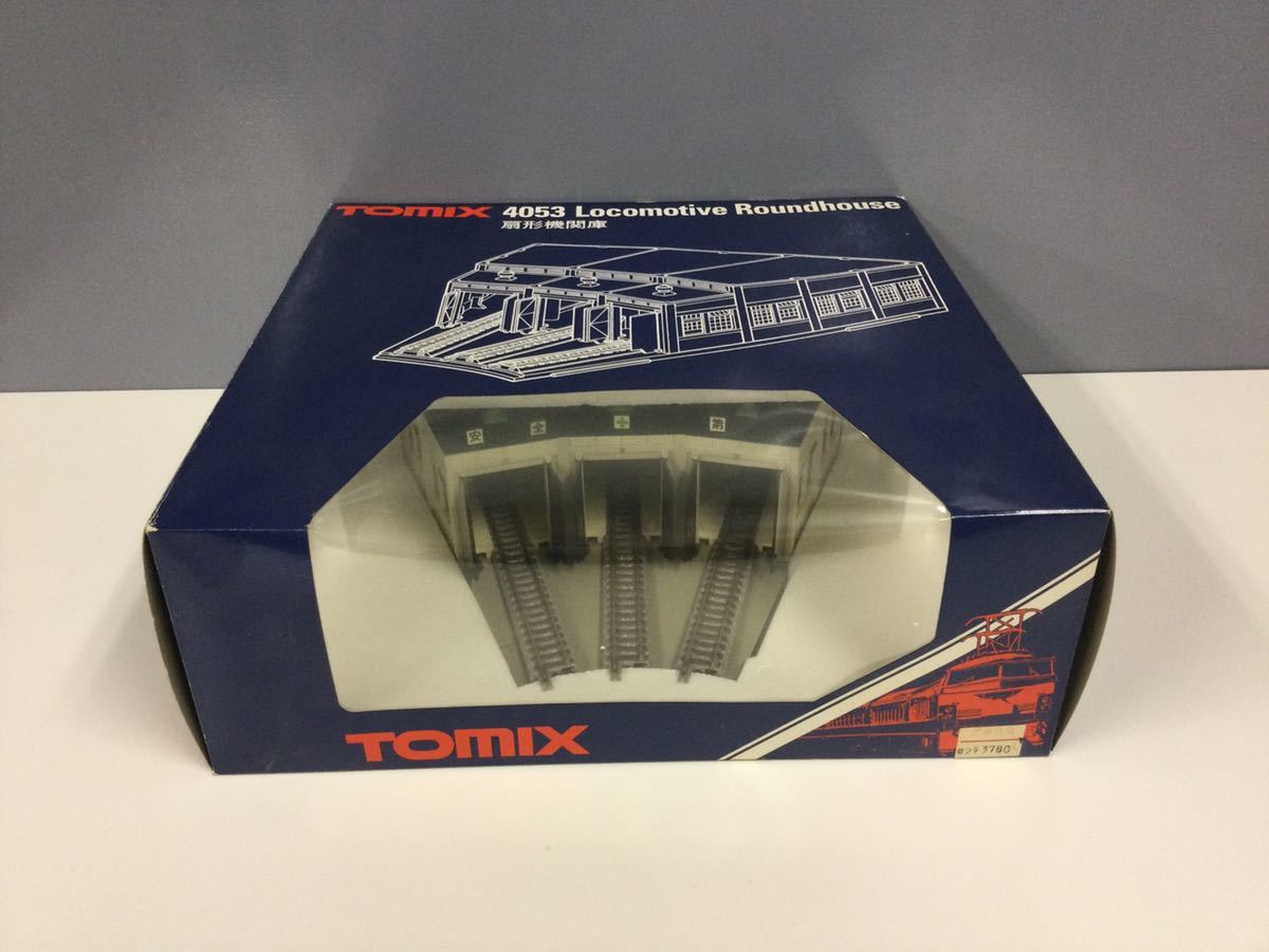 やや傷や汚れあり】◎TOMIX 4053 扇形機関庫 ストラクチャー N