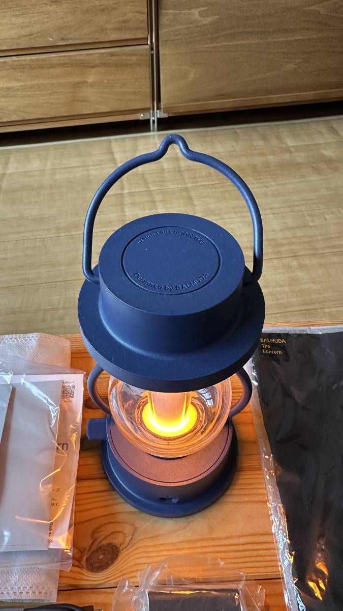 未使用に近い】[レアカラーネイビーブルー] バルミューダ ザ・ランタン