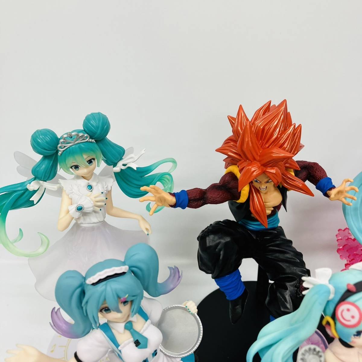 【20体】 フィギュア まとめ売り 初音ミク ドラゴンボール ワンピース Amazon | 初音*ミク Birthday2024 AMP＋ フィギュア～Flower ver