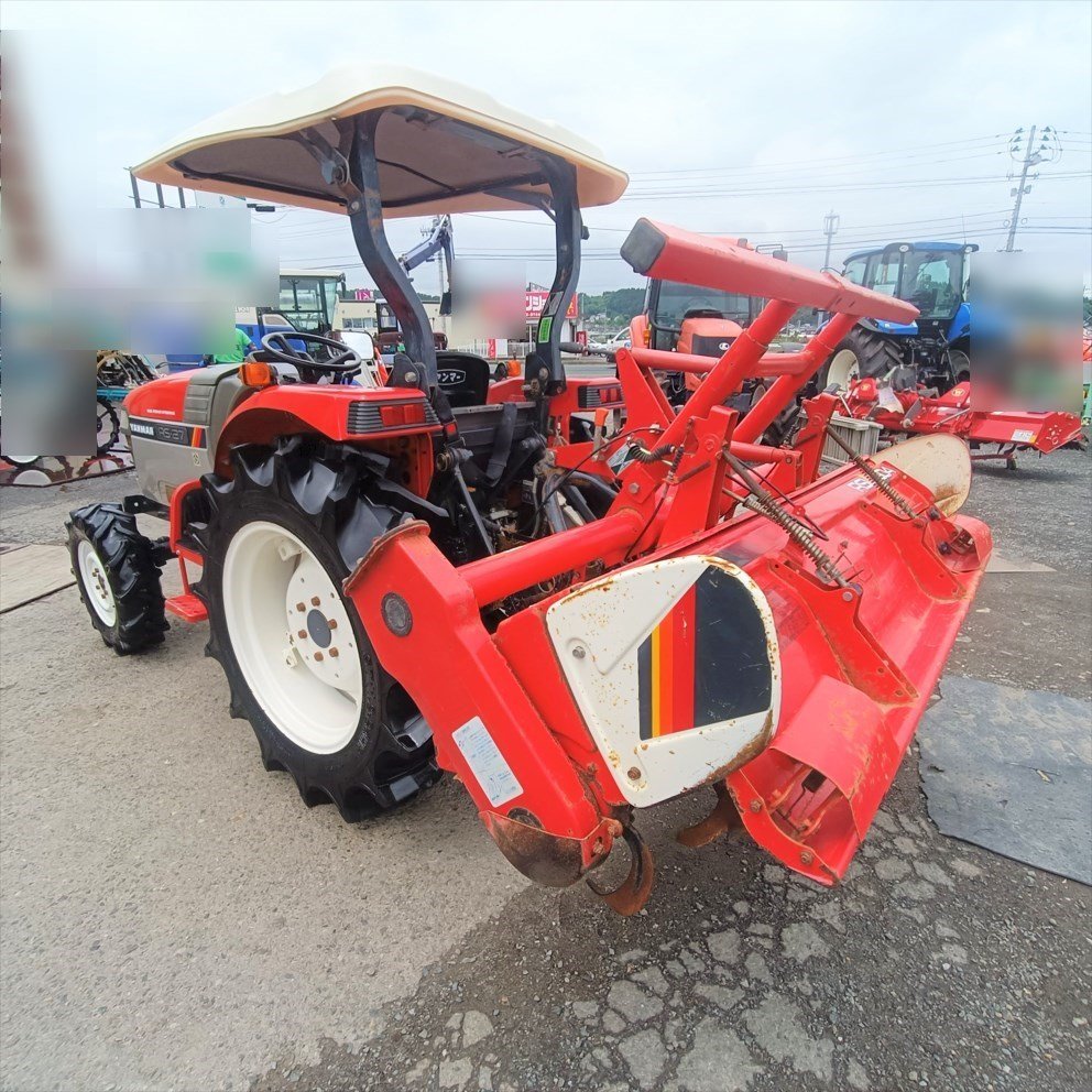 SOLD OUT】ヤンマ トラクター RS27 27馬力 パワステ 4WD 自動水平 倍速
