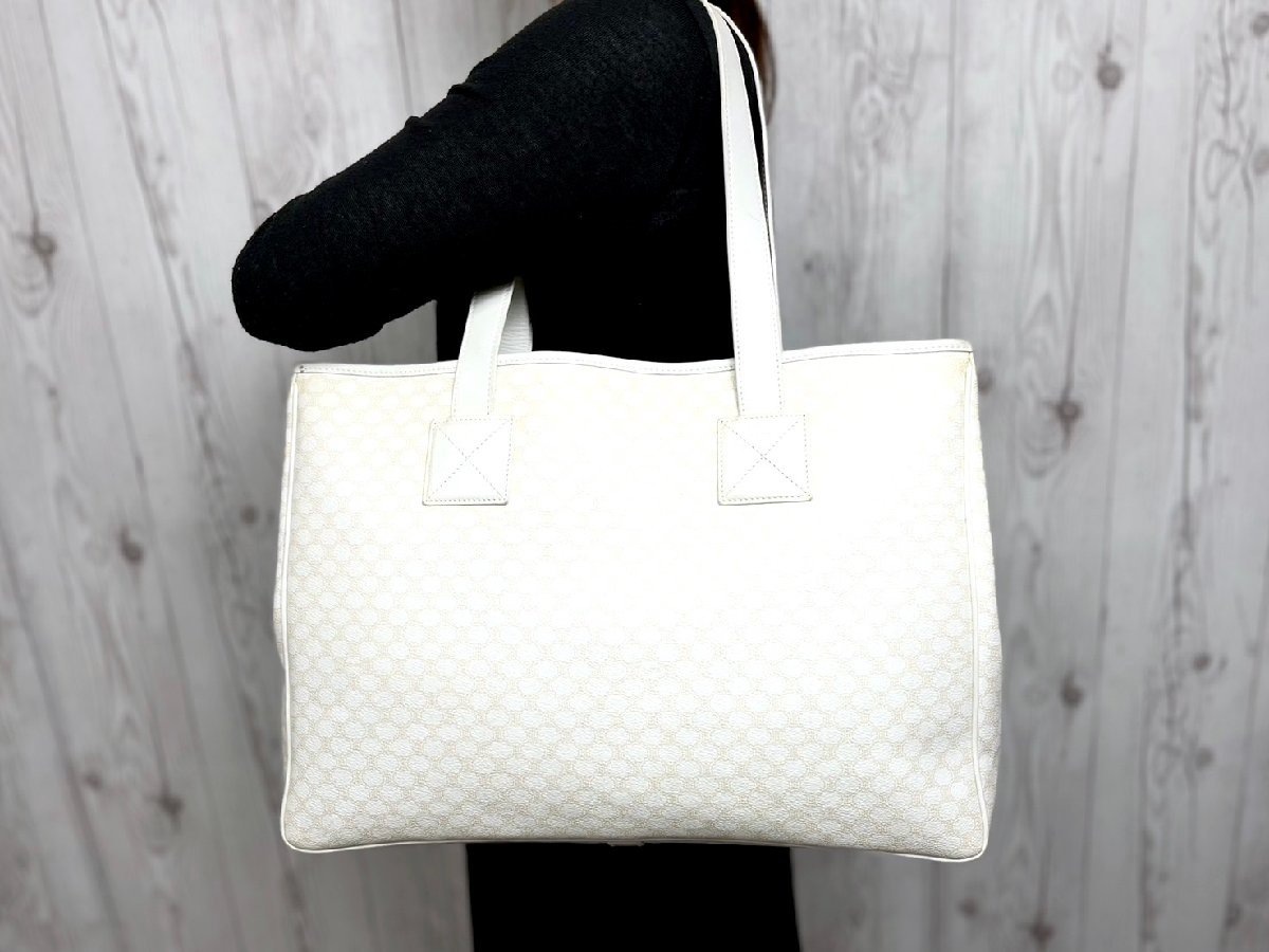 極美品 Celineセリーヌ ショルダーバッグ くり抜く