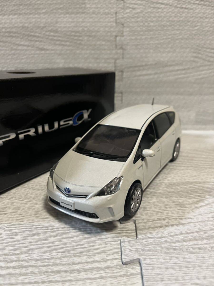 トヨタ特注 1/18 トヨタ プリウス TOYOTA PRIUS ホワイト