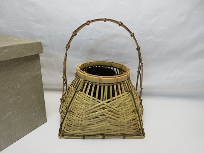 竹籠　花器　花入れ　竹かご　在銘　竹宝作　竹工芸　生け花　年代物 竹籠 花器 花入れ 竹かご 在銘 竹宝作 竹工芸 生け花 年代物