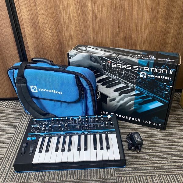 Novation  xio25 シンセサイザー ジャンク Novation xio25 シンセサイザー ジャンク