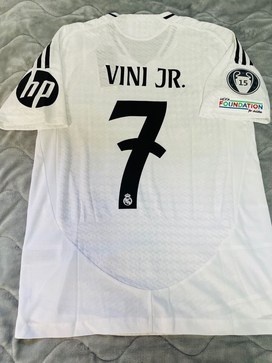 24-25レアルマドリード 7番 ヴィニシウス 長袖 ユニフォーム M 【公式