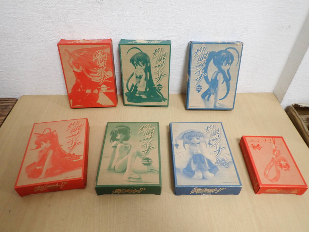 【未開封新品】ヴィネットちゃん フィギュア4体セット　カード付属 Yahoo!オークション - 【未開封品】ヴィネットちゃん フィギュア