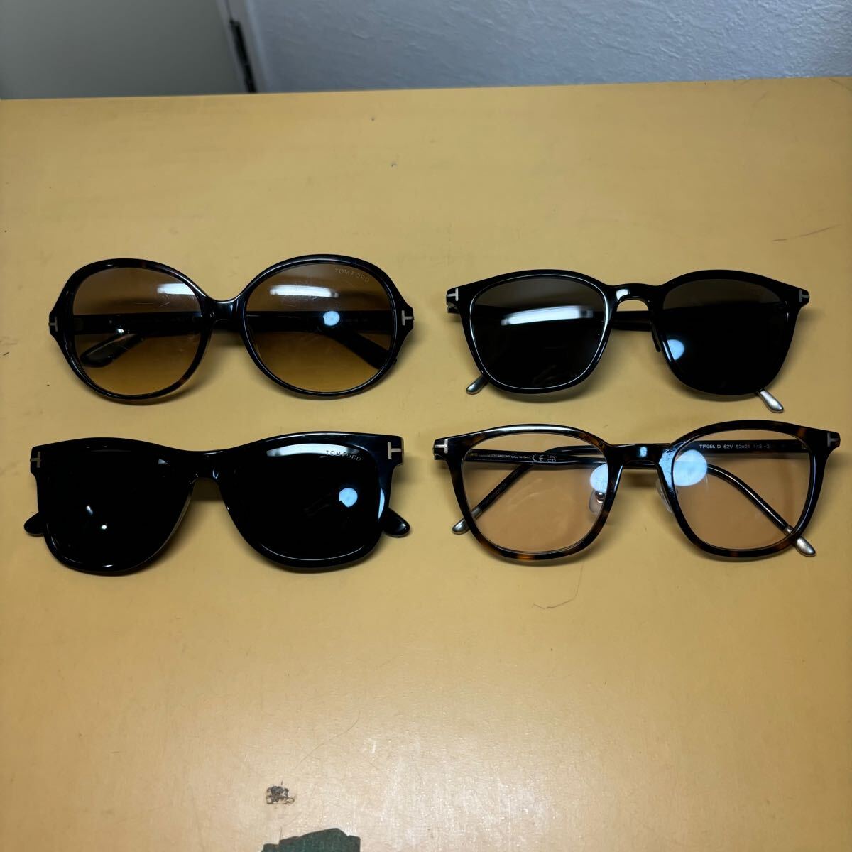 TOM FORD TF5459 001 48□24 刺々しい 145 BLACK