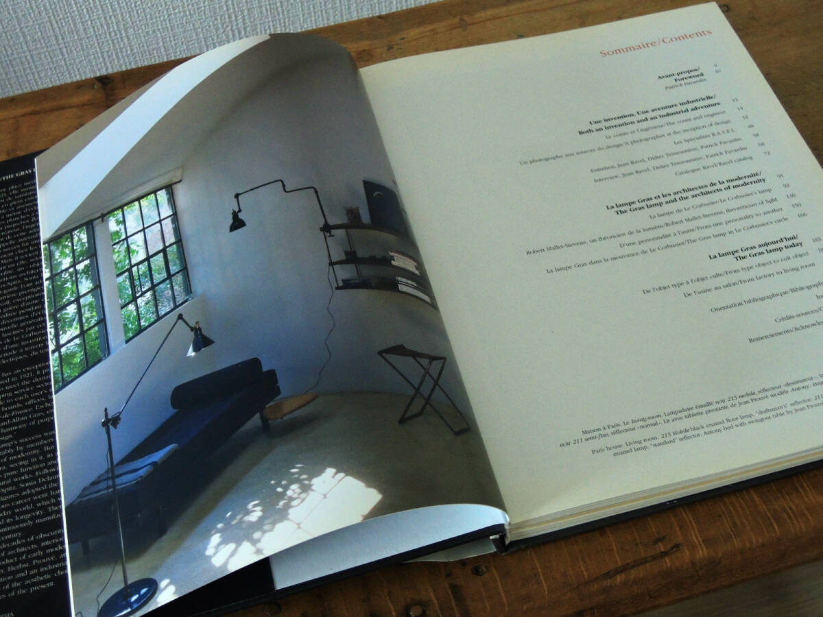 書 La lampe Gras 2012 Amazon.co.jp: La Lampe Gras Book 2012年 ランプ Le Corbusier