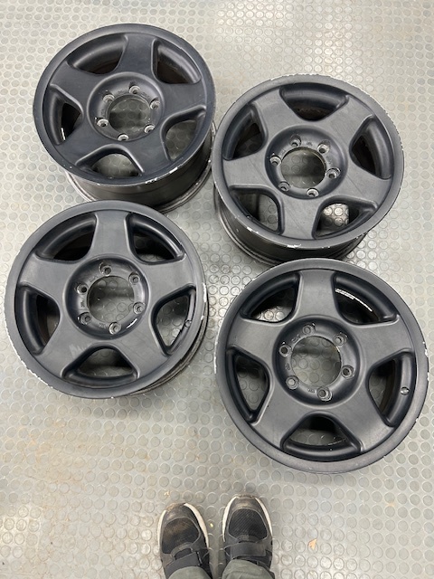 ランクル ホイール ブラッドレーv 16×8.0 PCD150 5Hの落札情報詳細 