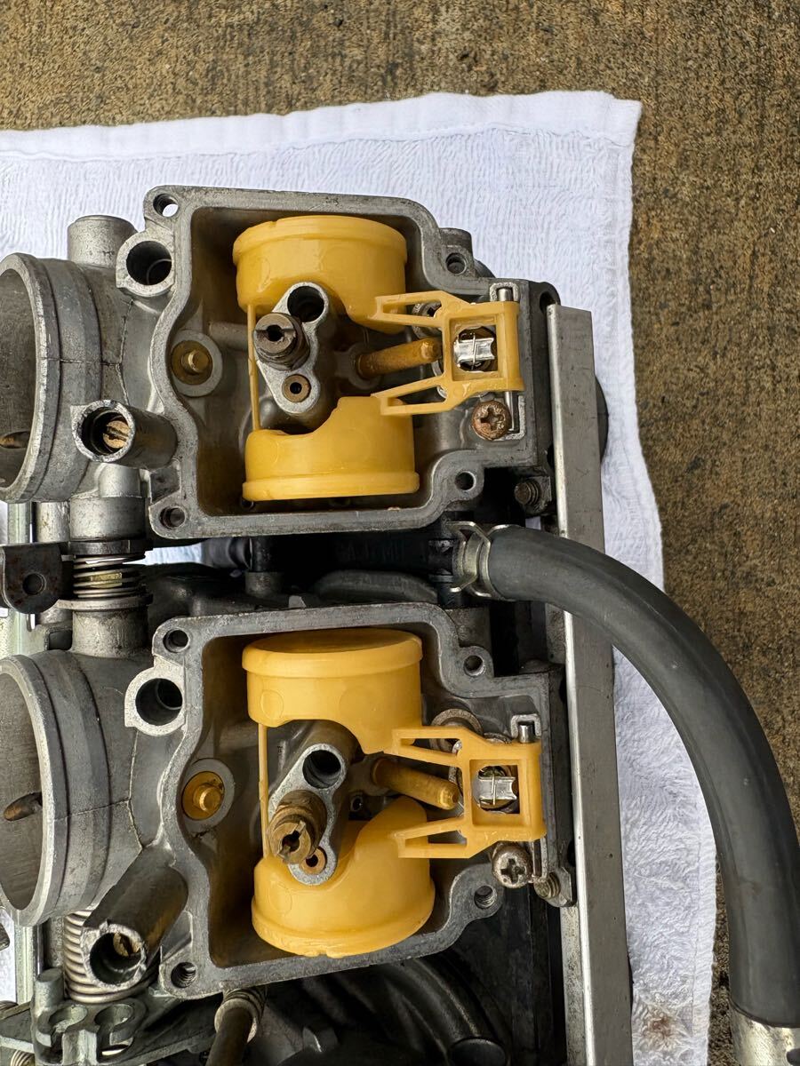 GPZ900R 4気筒キャブレター 純正GPZ900R キャブレター V628 カワサキ