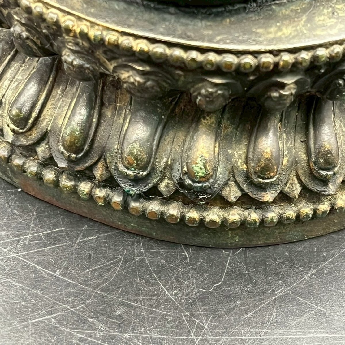 鰐口 古銅 重量3kg 仏具 仏教美術 古美術 骨董 鳴物 鐘 梵音具 鰐口 古銅 重量3kg 仏具 仏教美術 古美術 骨董 鳴物 鐘 梵音具