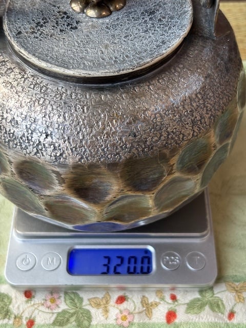 双龍　銀口　銀粒象嵌入り鉄瓶ジャンク 双龍 銀口 銀粒象嵌入り鉄瓶ジャンク