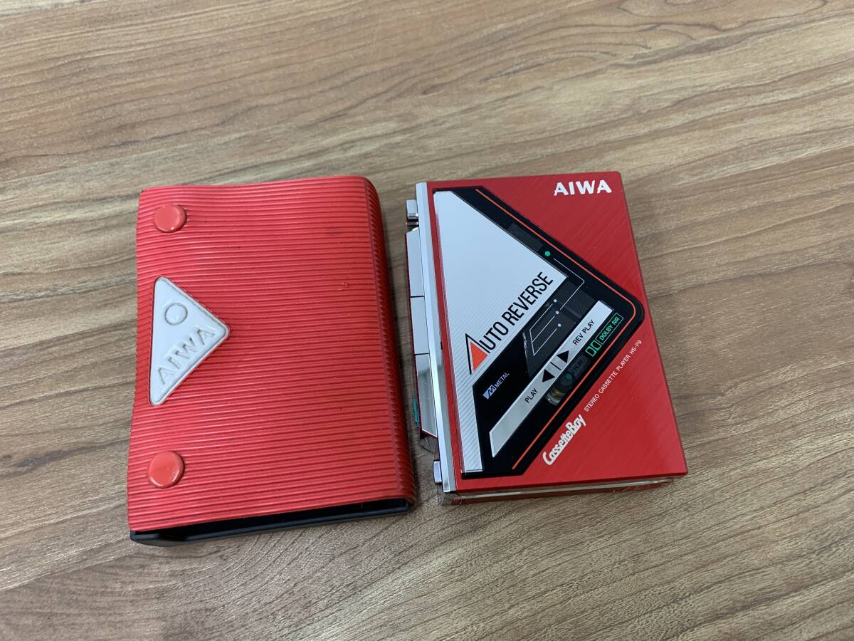 AIWA アイワ　カセットボーイ　HS-P5 レッド Yahoo!オークション -「aiwa カセットボーイ」の落札相場・落札価格