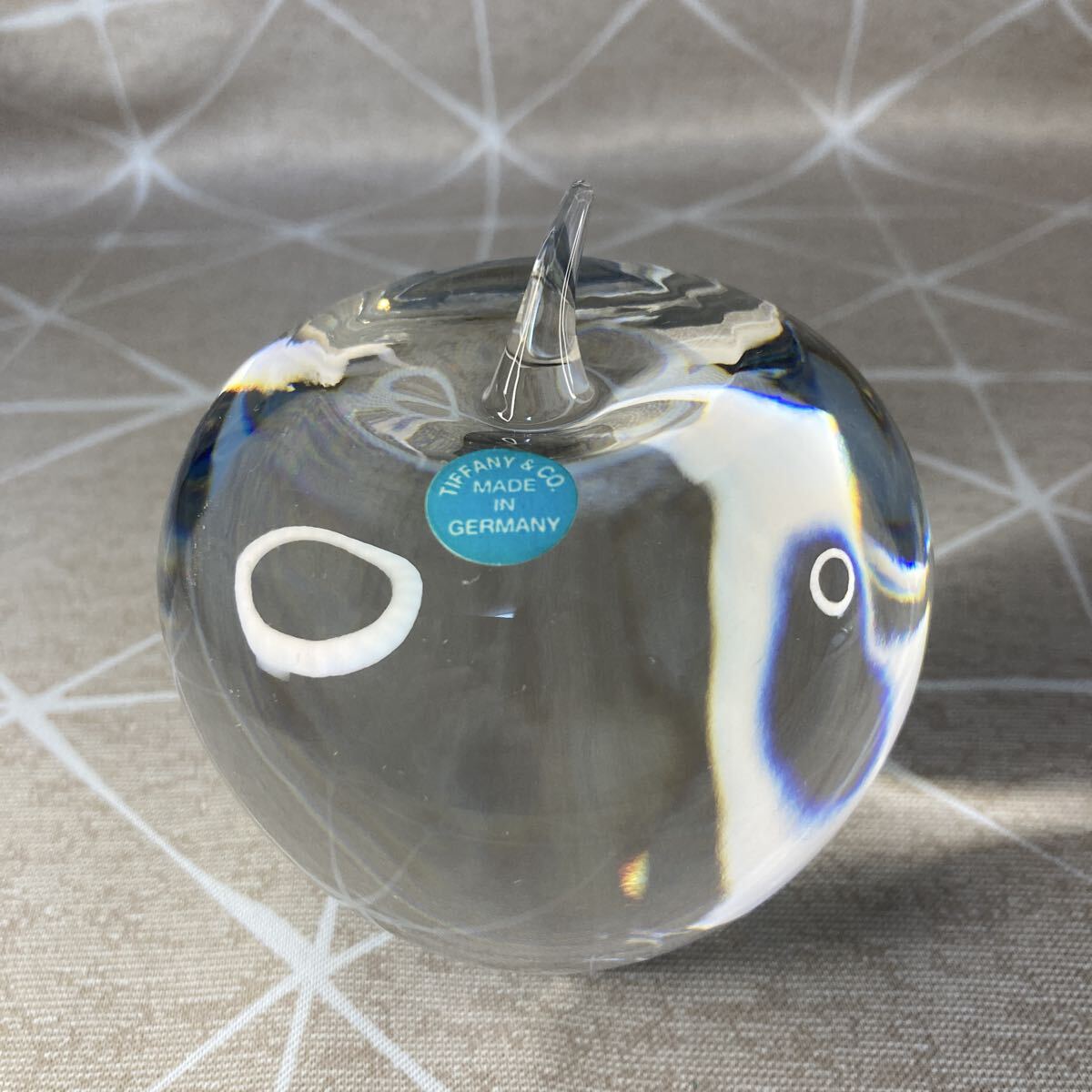 □イイノナホ iino naho ペーパーウェイトchoucho ガラスオフジェ