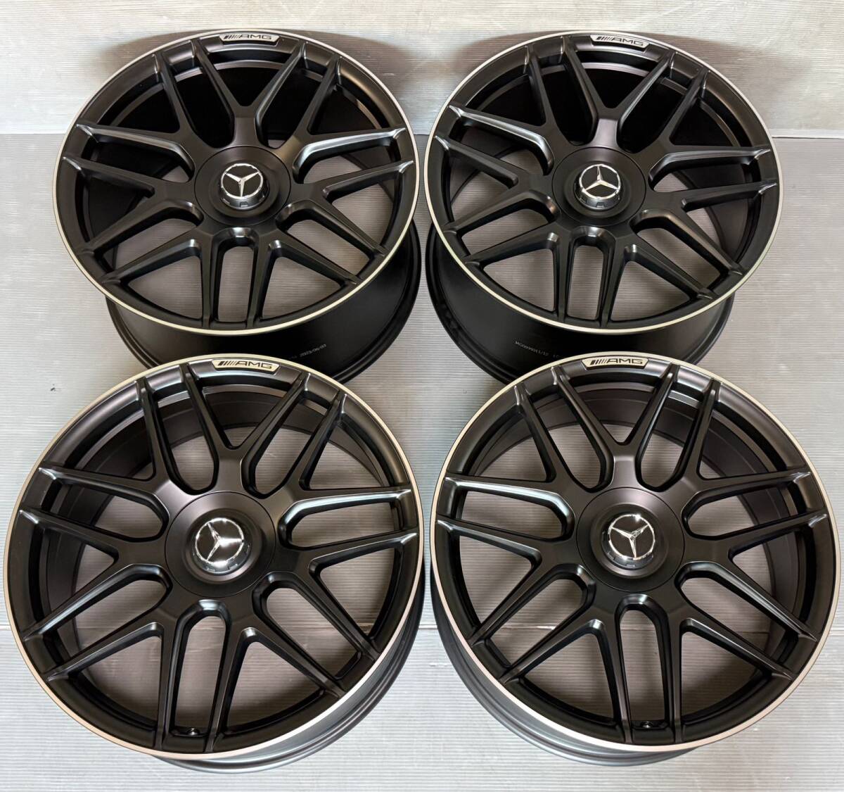 ベンツ モニター 9インチ MD-MBM9 中古品 W463 W176 W246 W117W X156の