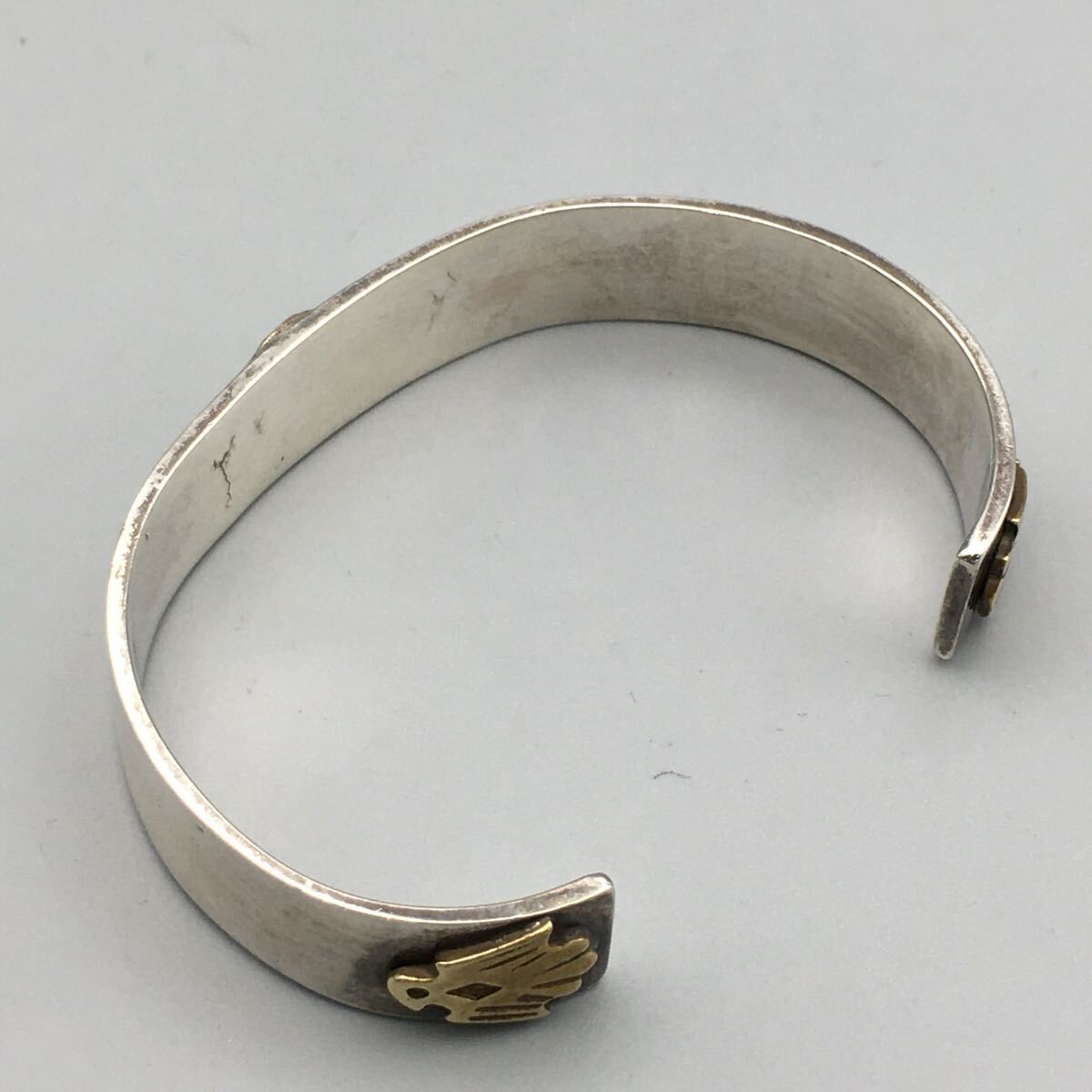 中古】goro's ゴローズ 銀爪金メタル特大フェザー付きブレス バングル