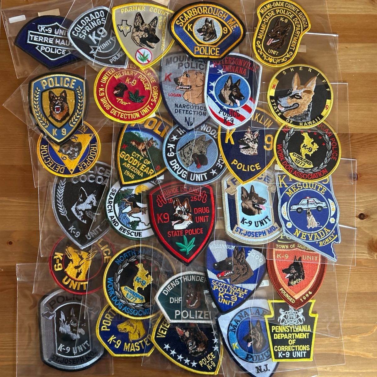 JAPAN POLICE PINS BADGE COLLECTION 日本警察 ピンバッチ 額入 中古