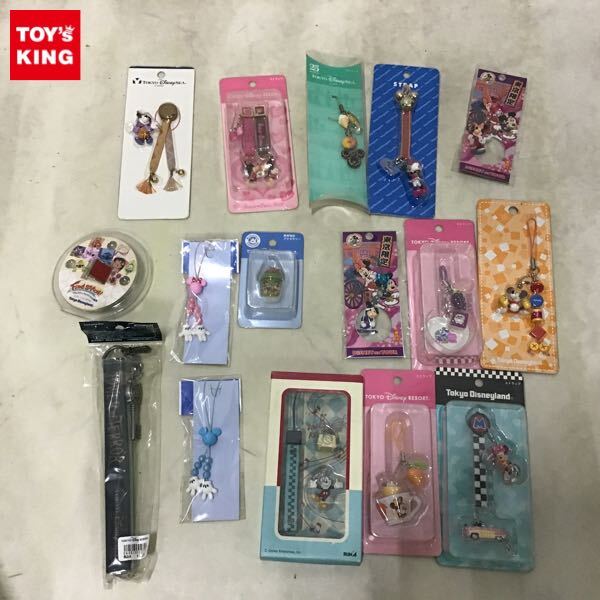 新品】東京 ディズニーリゾート 限定 オズワルド キーホルダー