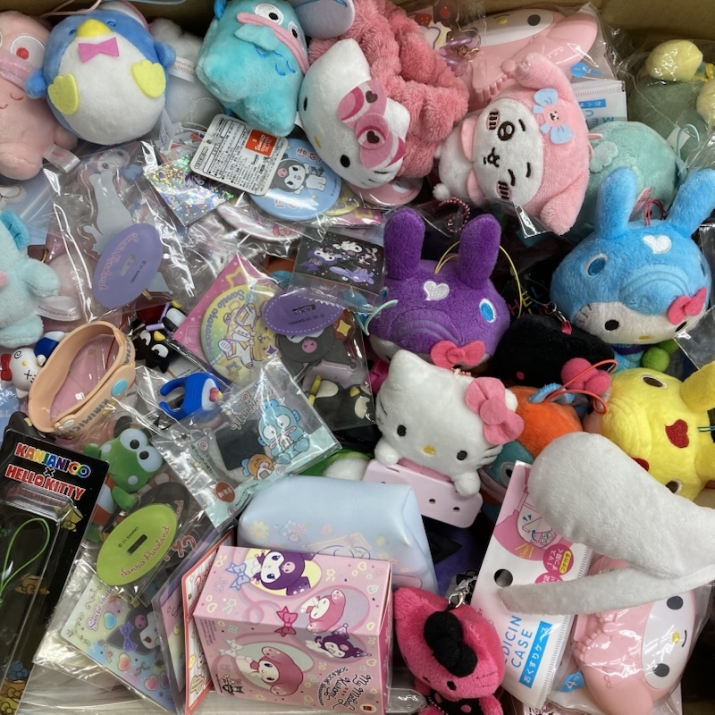 新品】サンリオ ☆マイメロディ&キティちゃん 幼稚園スタイル
