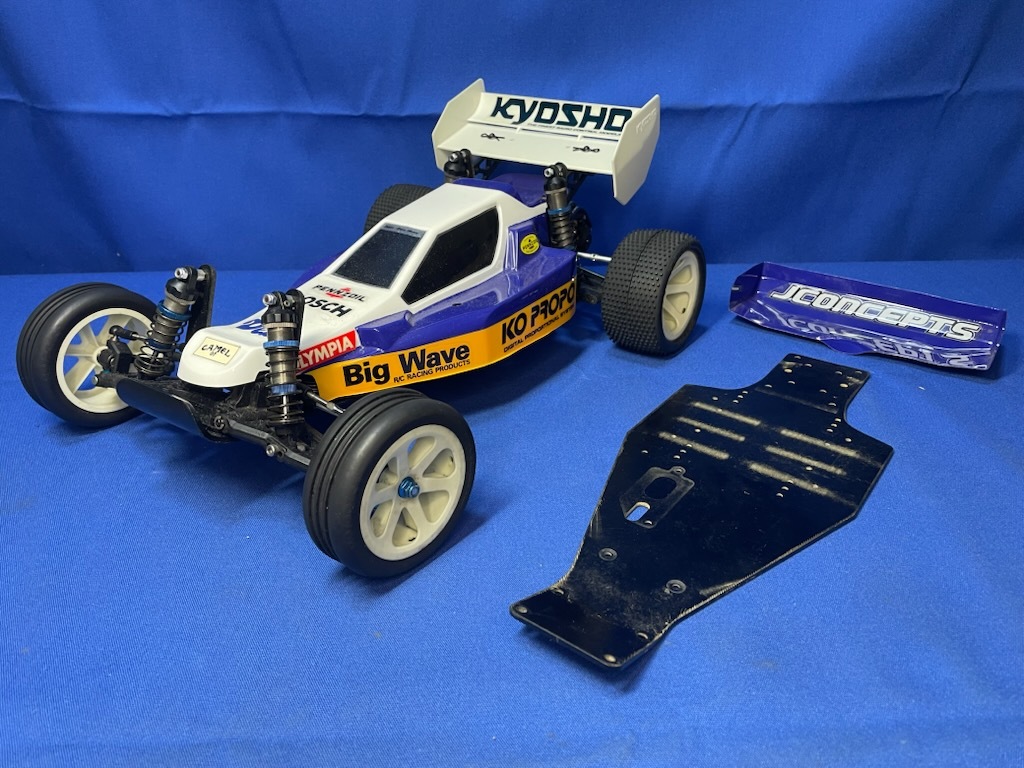 京商 アルティマプロ シャーシ 一応ジャンク (ラジコン バギー Kyosho